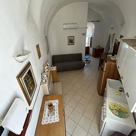 Porta Di Basso Apartment